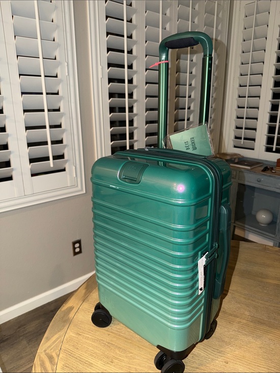 BEIS Handbags - NWT BEIS WICKED GREEN Small Carry-On Roller 💚💚